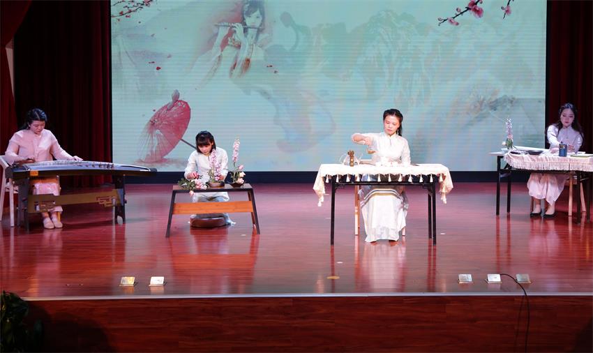 问鼎线上平台,问鼎（中国）2019年度工作动员大会---传统文化展示《茶花墨韵》
